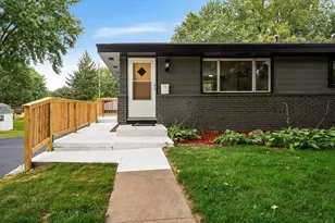 1401 Winnetka Ave N, Golden Valley, MN 55427 - Photo 4