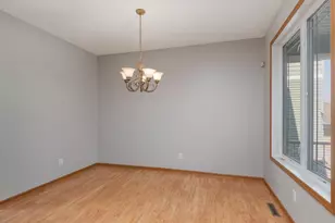 1511 Pembroke Pass, Chanhassen, MN 55317 - Photo 12