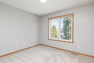 1511 Pembroke Pass, Chanhassen, MN 55317 - Photo 26