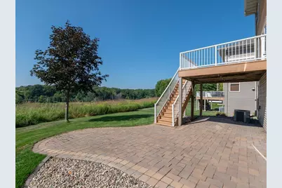 1511 Pembroke Pass, Chanhassen, MN 55317 - Photo 36