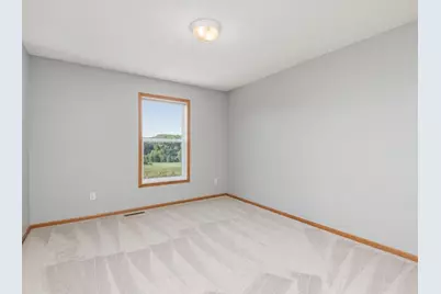 1511 Pembroke Pass, Chanhassen, MN 55317 - Photo 40