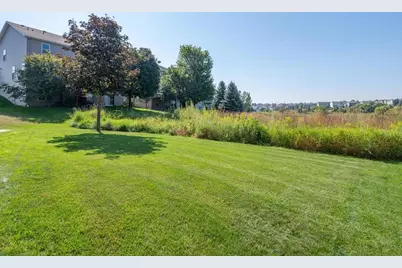 1511 Pembroke Pass, Chanhassen, MN 55317 - Photo 40