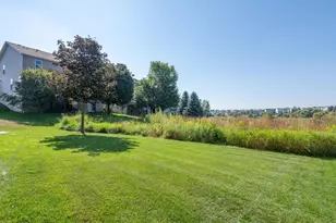 1511 Pembroke Pass, Chanhassen, MN 55317 - Photo 40