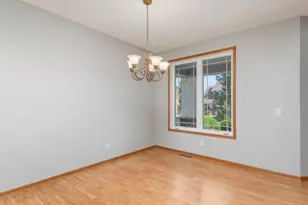 1511 Pembroke Pass, Chanhassen, MN 55317 - Photo 24