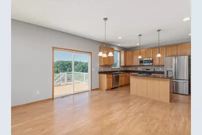 1511 Pembroke Pass, Chanhassen, MN 55317 - Photo 6