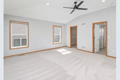 1511 Pembroke Pass, Chanhassen, MN 55317 - Photo 18