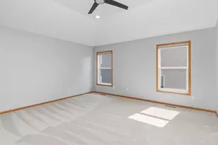 1511 Pembroke Pass, Chanhassen, MN 55317 - Photo 32
