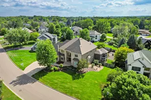 6102 Creek Ridge Ct, Minnetonka, MN 55345 - Photo 8