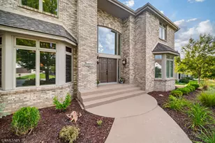 6102 Creek Ridge Ct, Minnetonka, MN 55345 - Photo 4