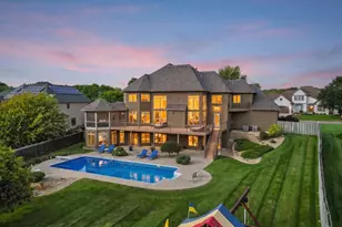 6102 Creek Ridge Ct, Minnetonka, MN 55345 - Photo 10