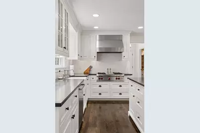 235 Hollander Road, Wayzata, MN 55391 - Photo 18