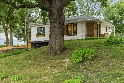 3037 Kyle Avenue N, Golden Valley, MN 55422 - Photo 4