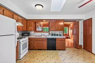 10138 Harriet Ave S, Bloomington, MN 55420 - Photo 12