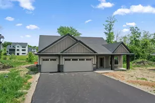 1958 Woods Pt, Waconia, MN 55387 - Photo 4