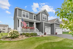 8642 189th St W, Lakeville, MN 55044 - Photo 2