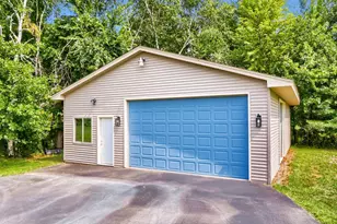 22541 Monroe St NE, East Bethel, MN 55011 - Photo 8