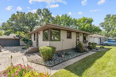856 Maple Street NE, Spring Lake Park, MN 55432 - Photo 4