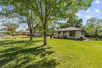 856 Maple Street NE, Spring Lake Park, MN 55432 - Photo 2