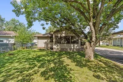 856 Maple Street NE, Spring Lake Park, MN 55432 - Photo 6
