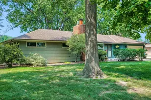 9242 15th Ave S, Bloomington, MN 55425 - Photo 2