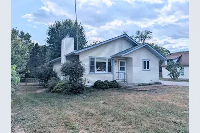 911 Grant Street, Spooner, WI 54801 - Photo 2