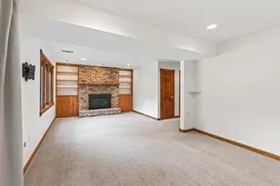 1945 Beaver Dam Ct, Eagan, MN 55122 - Photo 20