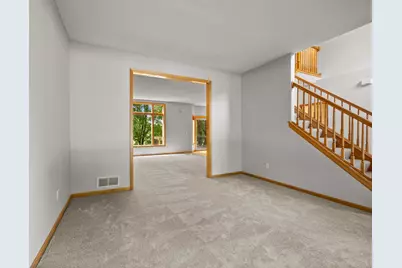 18462 Gladstone Boulevard N, Maple Grove, MN 55311 - Photo 8