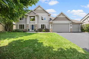 18462 Gladstone Blvd N, Maple Grove, MN 55311 - Photo 2