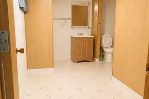 1600 Suburban Ave, Saint Paul, MN 55106 - Photo 18