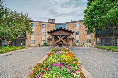 2680 Oxford Street N #145, Roseville, MN 55113 - Photo 2