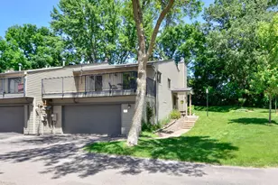 4406 Arden View Ct, Arden Hills, MN 55112 - Photo 2