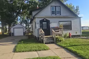 213 3rd Street W, Jasper, MN 56144 - Photo 1
