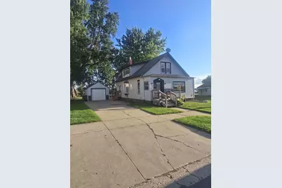 213 3rd Street W, Jasper, MN 56144 - Photo 2