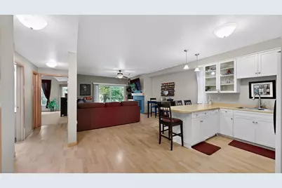 1401 N Lakeshore Drive #206, Lake City, MN 55041 - Photo 8