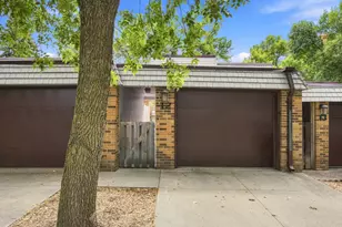 3012 10th St N, Fargo, ND 58102 - Photo 2