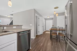 109 Peridot Ct, Mankato, MN 56001 - Photo 8