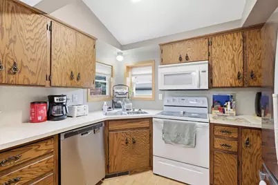 1107 Abbott Avenue N, Glencoe, MN 55336 - Photo 14