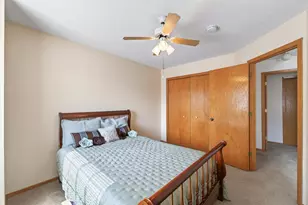 13460 60th Pl N, Plymouth, MN 55446 - Photo 16