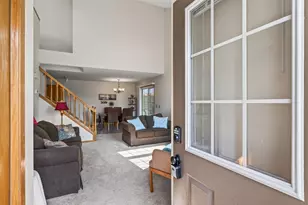 13460 60th Pl N, Plymouth, MN 55446 - Photo 2