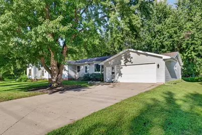 618 1st Street N, Waterville, MN 56096 - Photo 2