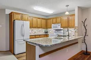 15550 Linnet St NW, Andover, MN 55304 - Photo 12