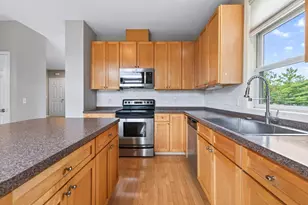 788 Cedar St, Saint Paul, MN 55103 - Photo 16