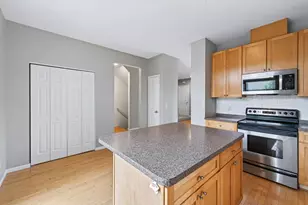 788 Cedar St, Saint Paul, MN 55103 - Photo 18