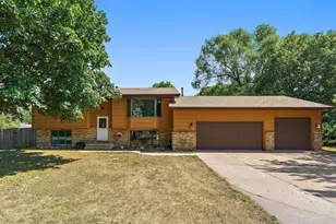 7716 Humboldt Ave N, Brooklyn Park, MN 55444 - Photo 32