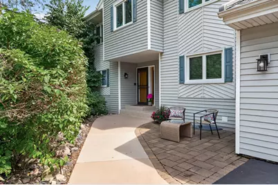 18425 Harrogate Drive, Eden Prairie, MN 55346 - Photo 8