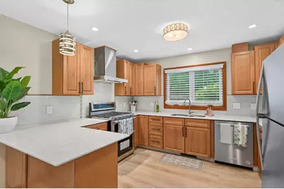 18425 Harrogate Drive, Eden Prairie, MN 55346 - Photo 24