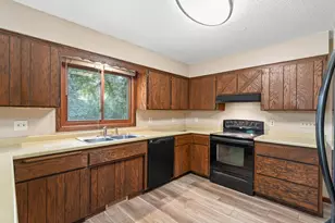 1105 W 155th St, Burnsville, MN 55306 - Photo 6