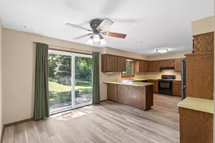 1105 W 155th St, Burnsville, MN 55306 - Photo 10