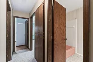 1105 W 155th St, Burnsville, MN 55306 - Photo 22