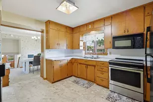 807 N Renville St, Winthrop, MN 55396 - Photo 6